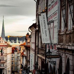 Golden Key Castle Hotel Praag